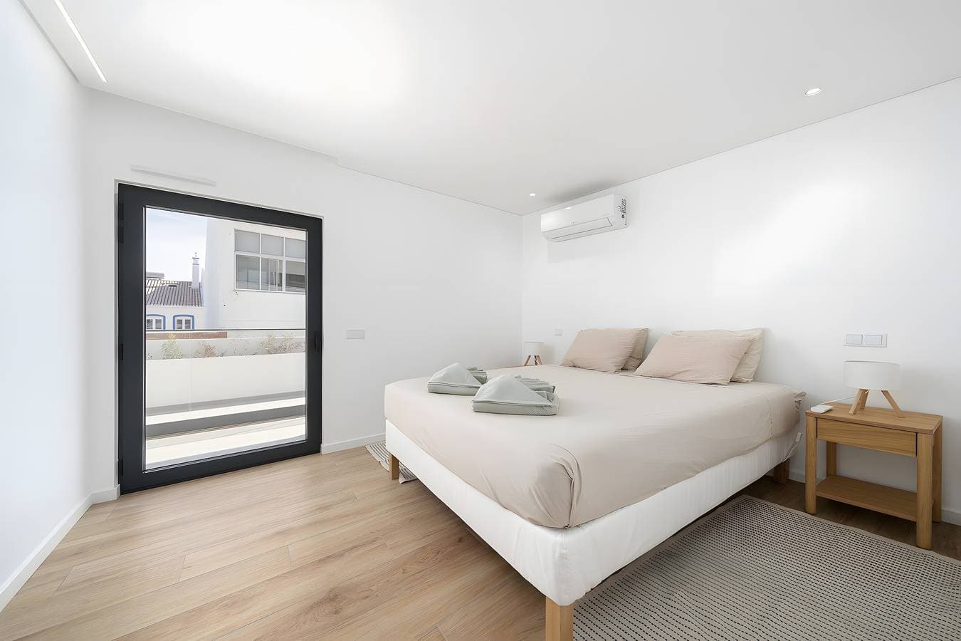 Foto 9 von 30: Geräumige 2-Zimmer-Wohnung mit luxuriöser Terrasse, 2 Minuten zum Strand