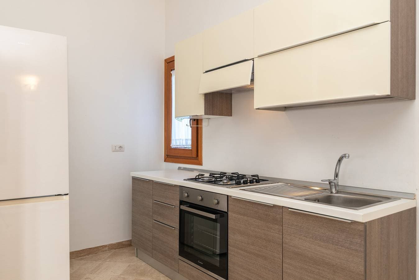 Foto 7 von 26: Ferienwohnung "La Rosa dei Venti" mit Meerblick, Gemeinschaftspool und privater Terrasse