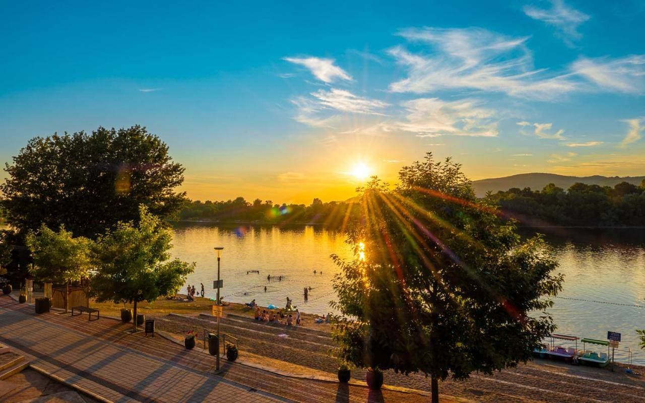 Darja SPA apartmani sa pogledom na jezero 1
