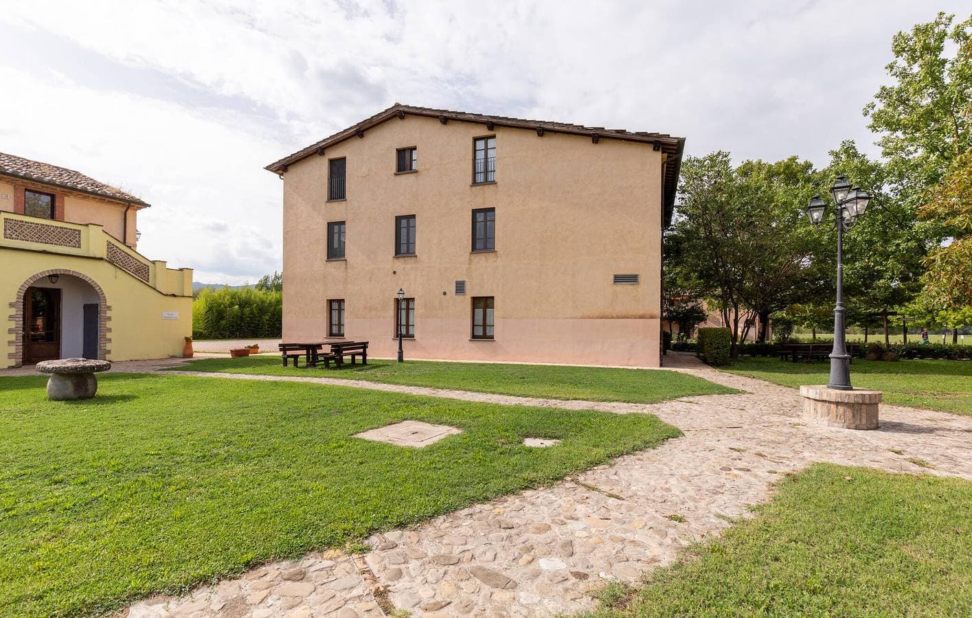 Foto 4 von 33: Ferienhaus am See mit Pool, Klimaanlage, Parkplatz und Küche, 2,5 km bis Umbertide