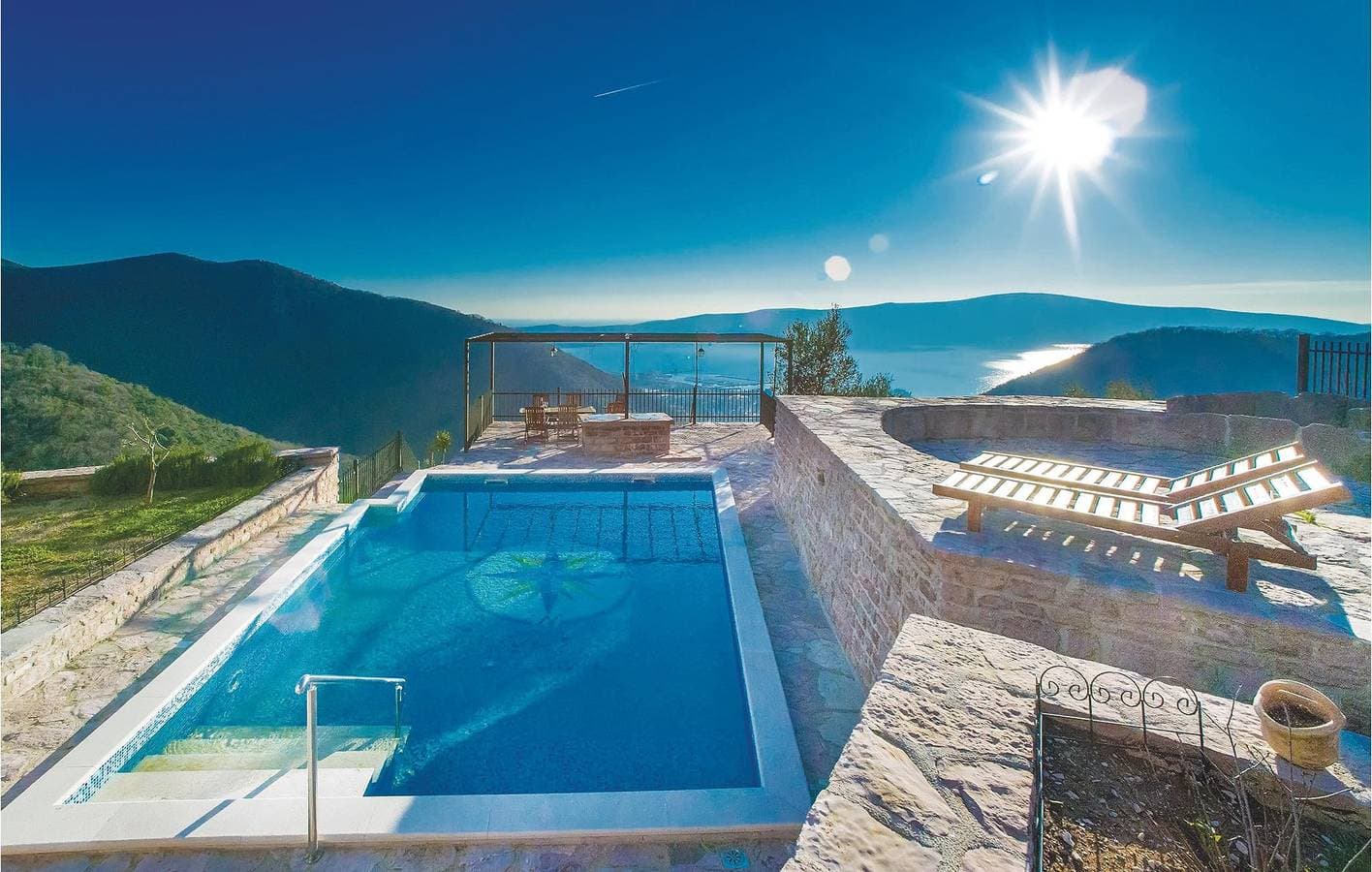 Foto 4 von 23: Ferienhaus für 6 Personen mit Terrasse