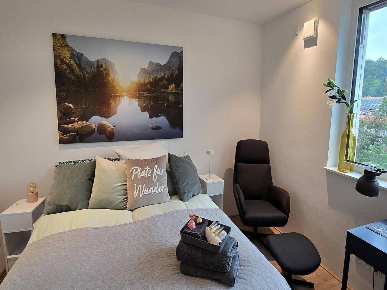 Foto 7 von 38: Stadtnahes Gästezimmer im Penthouse bei Esi in Tübingen