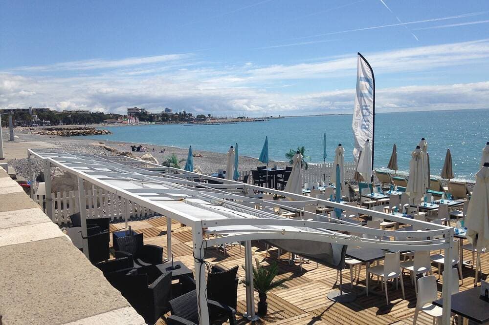 Foto 12 von 24: Luxuriöses Appt 2P - Terrasse am Meer - Parkplatz - WLAN - Hippodrome