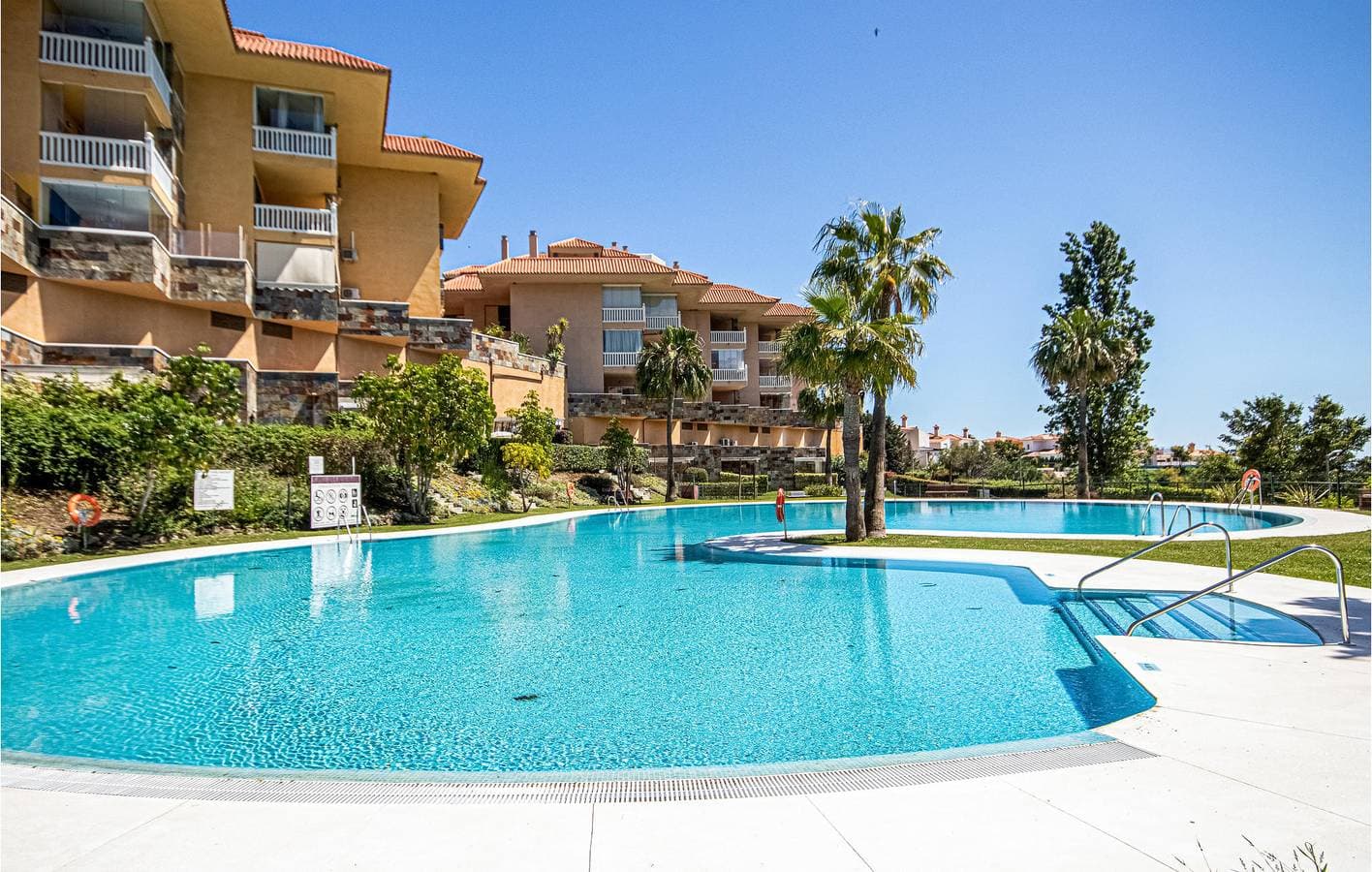 Torreblanca Oase: 80m² mit AC, Pool & Terrasse 1