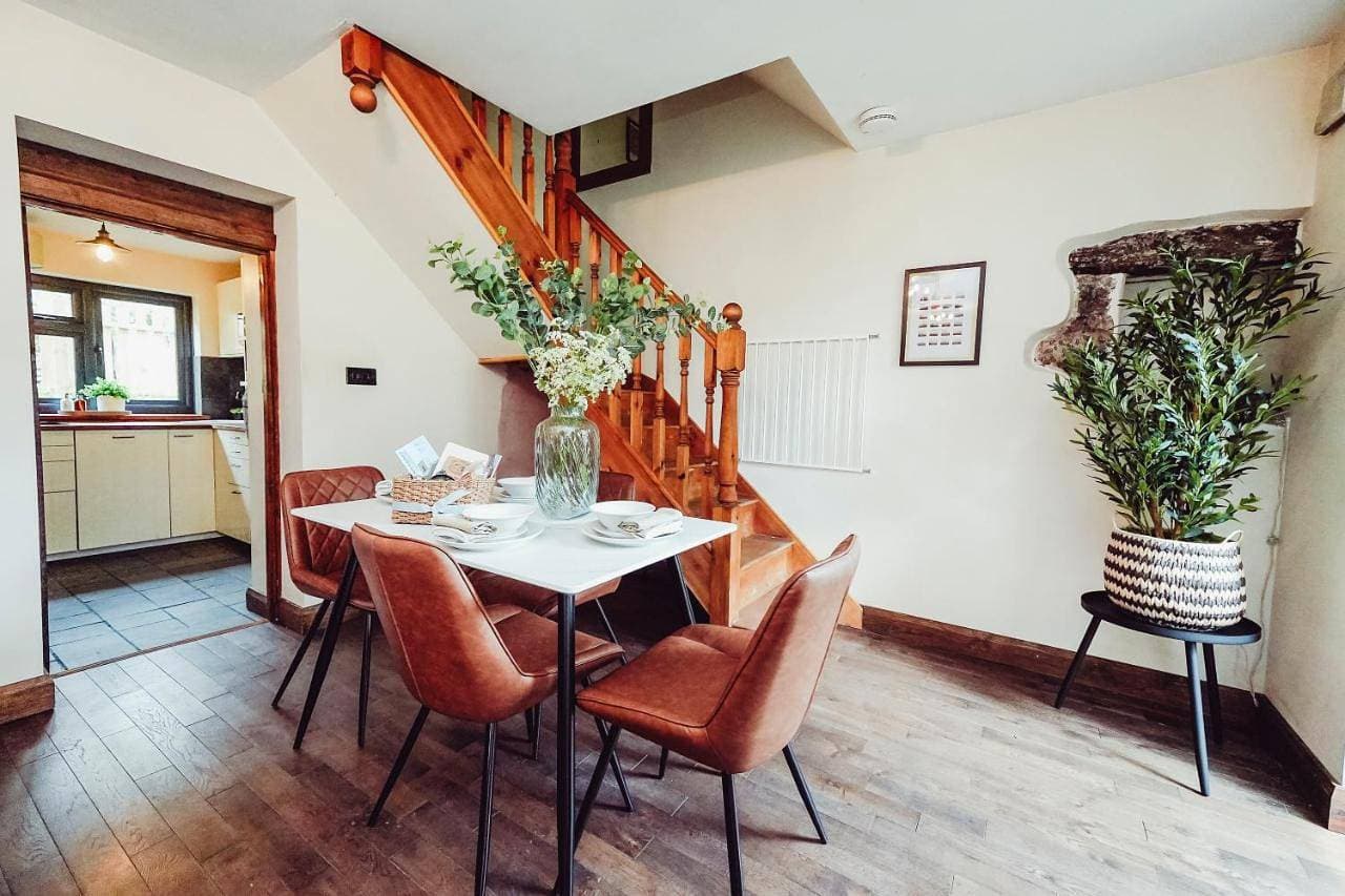 Cottage near Matlock Bath & Cromford 1