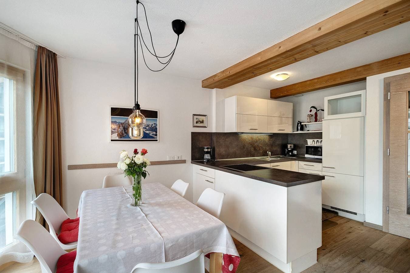 Foto 4 von 28: Ferienwohnung 'Ciasa Irene' in Pistennähe mit Bergblick, Terrasse & WLAN