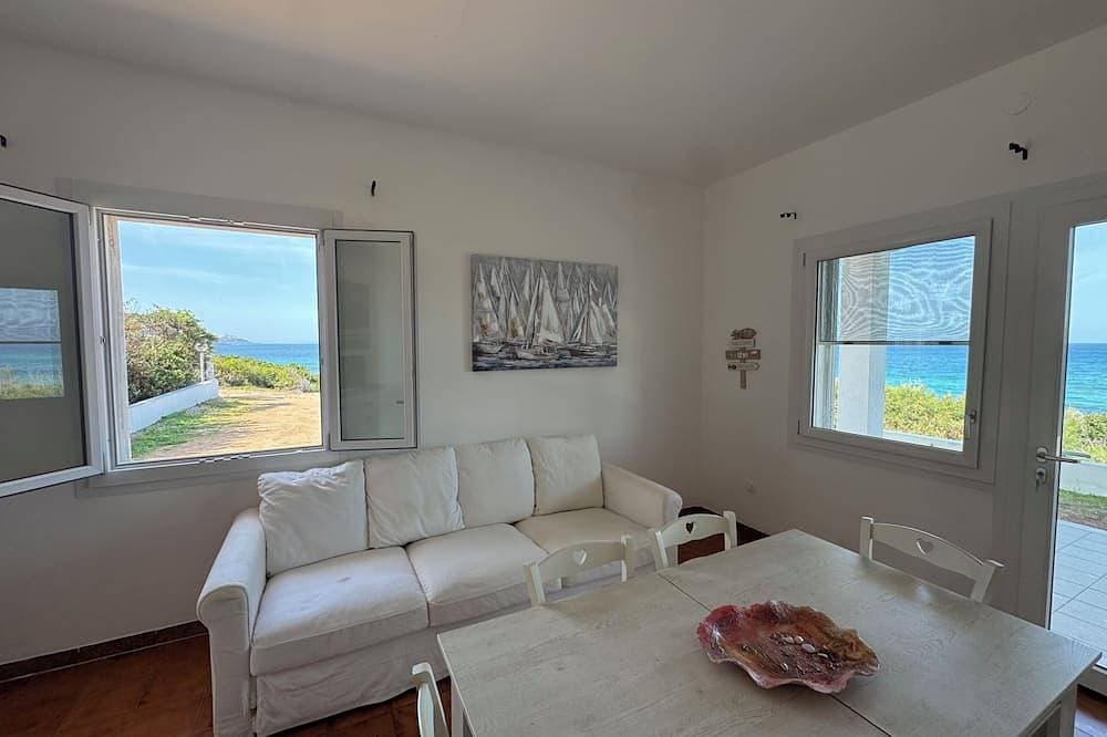 Foto 13 von 20: Villa on the beach - super sea view