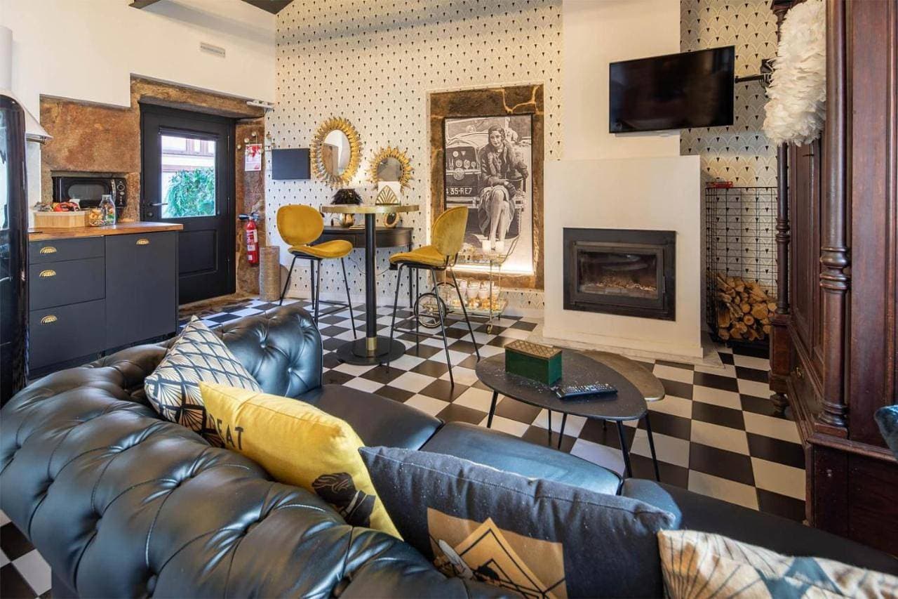 La Suite Años 20 Bañera, chimenea de leña y terraza 1