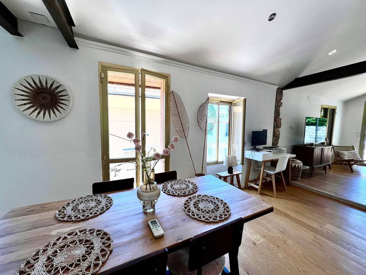 Foto 13 von 36: Renovated house in the center of Beausoleil