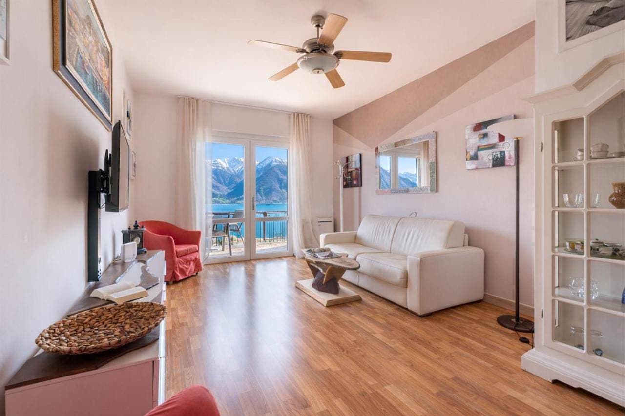 Mont&Lac Lake View Apartment in Limone 1
