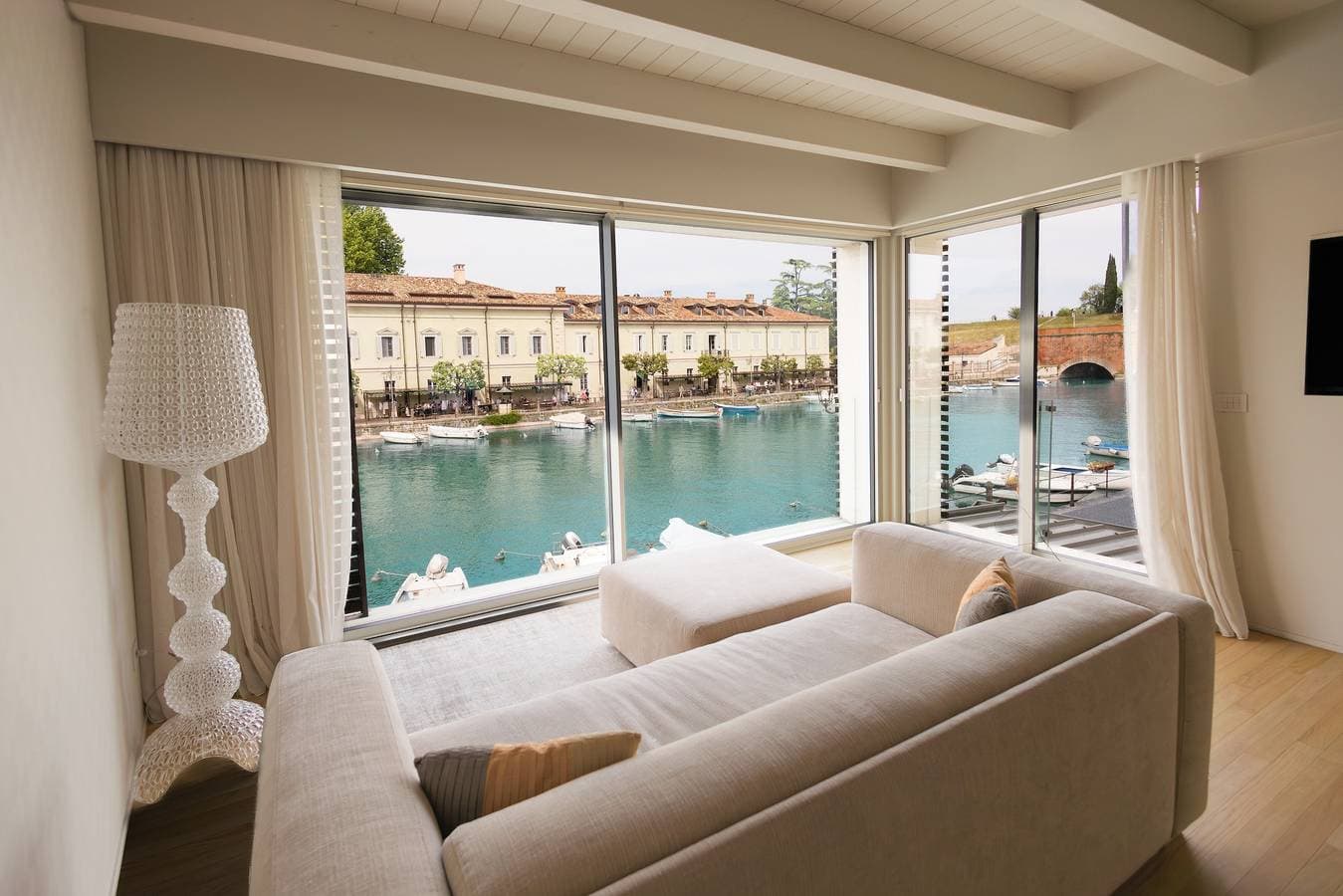 Foto 6 von 37: Apartment 'Palazzo Cordigero - Canale' mit Kanalblick, WLAN und Klimaanlage