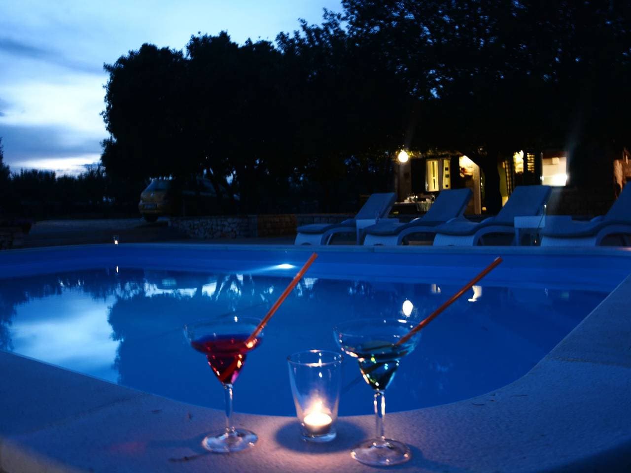 Foto 10 von 38: Mit Terrasse und Pool in herrlicher Naturlandschaft