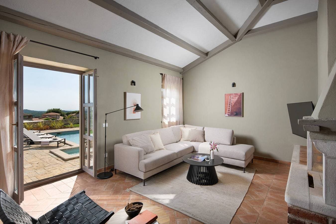 Foto 6 von 18: Rustikale Villa Reichardia mit Pool in Istrien, Panoramablick, haustierfreundlich, ruhige Lage, ideal für Familien, privater Parkplatz, Terrasse, gepflegter Garten