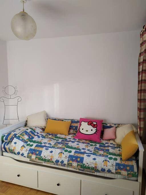 Foto 6 von 49: Three-Bedroom House