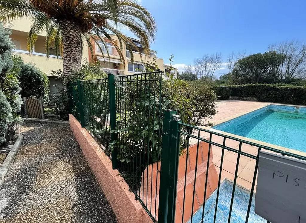 Charmantes Studio mit Jardinet Privatif – Golf von Saint-Tropez 1