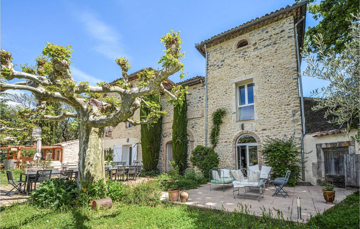 Ruhiger Rückzugsort in der Nähe von Saint-Victor-de-Malcap & La Cèze 1