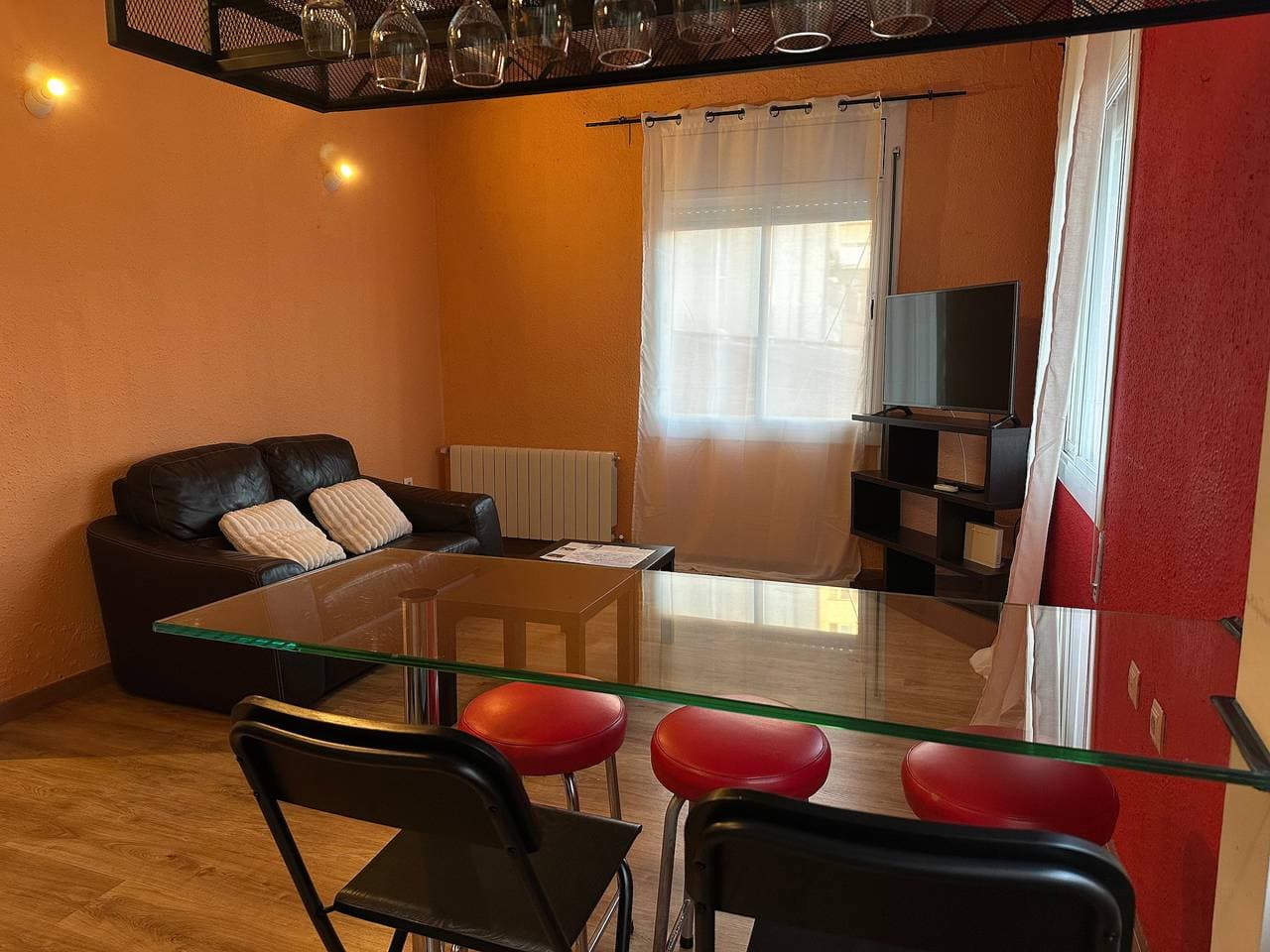 Foto 3 von 28: Apartamento luminoso cerca del Camp Nou
