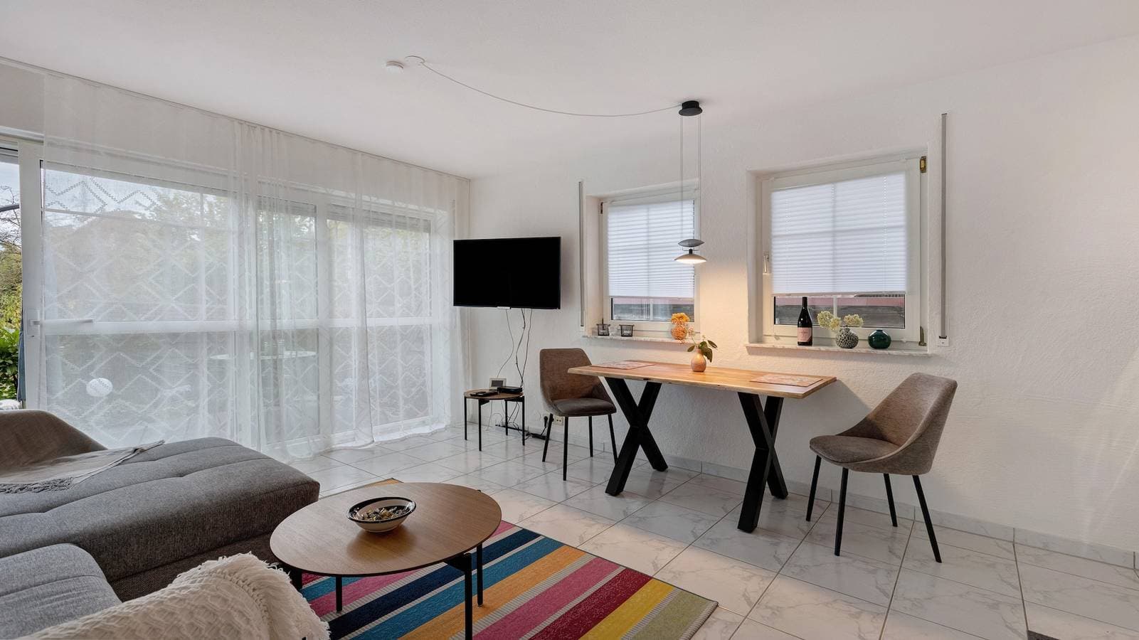 Foto 2 von 21: Ferienwohnung 'Heidegarten' mit Privatterrasse, Gemeinschaftsgarten und Wi-Fi
