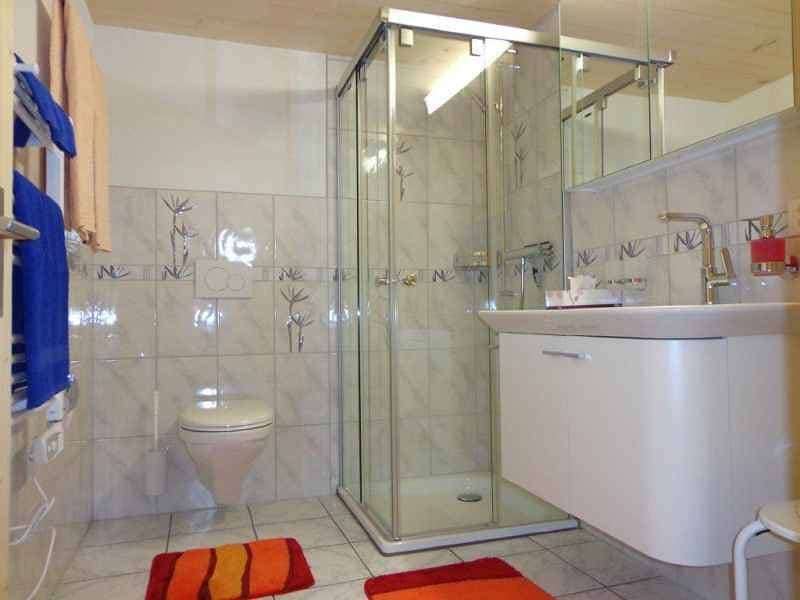 Foto 12 von 12: Ferienwohnung Gün Derungs, Safien-Platz - 3 Zimmer Ferienwohnung für max. 4 Pers.