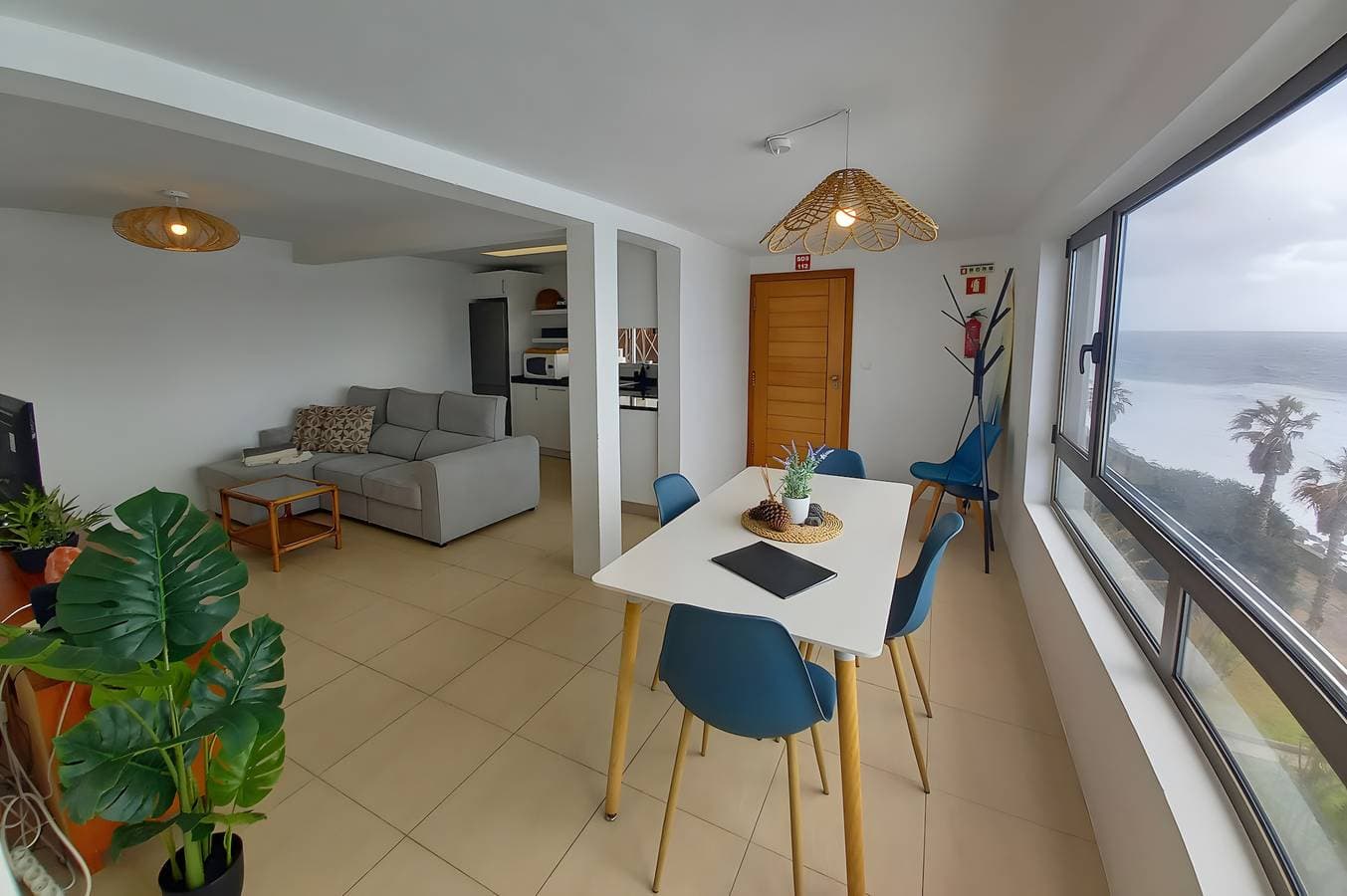 Foto 10 von 35: Ferienhaus 'The Yellow House' mit Meerblick, Balkon und Wi-Fi