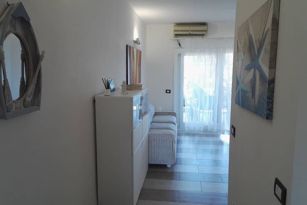 Foto 6 von 30: Wohnung 250 Meter vom Meer entfernt komplett renoviert mit privatem Garten