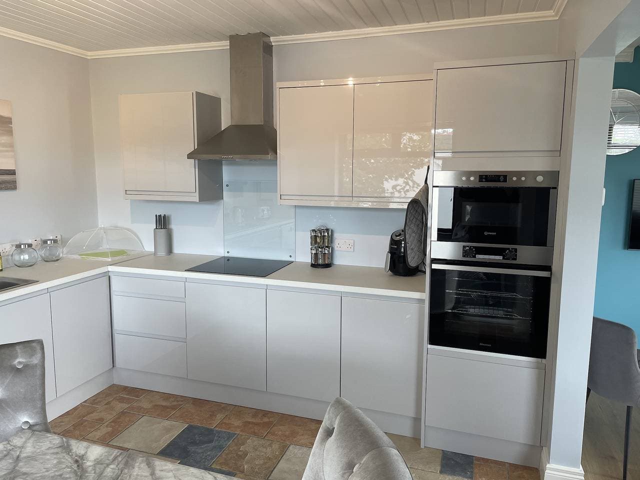 Foto 8 von 43: Beautiful 3-Bed House in Sunny Killough Down