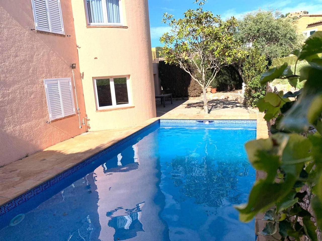 Foto 9 von 17: Villa with Private Pool
