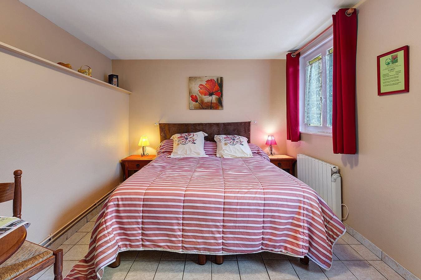 Foto 10 von 26: Gästezimmer 'Chambre Lecarpentier - Coquelicot' mit gemeinsamer Terrasse, gemeinsamem Garten, WLAN