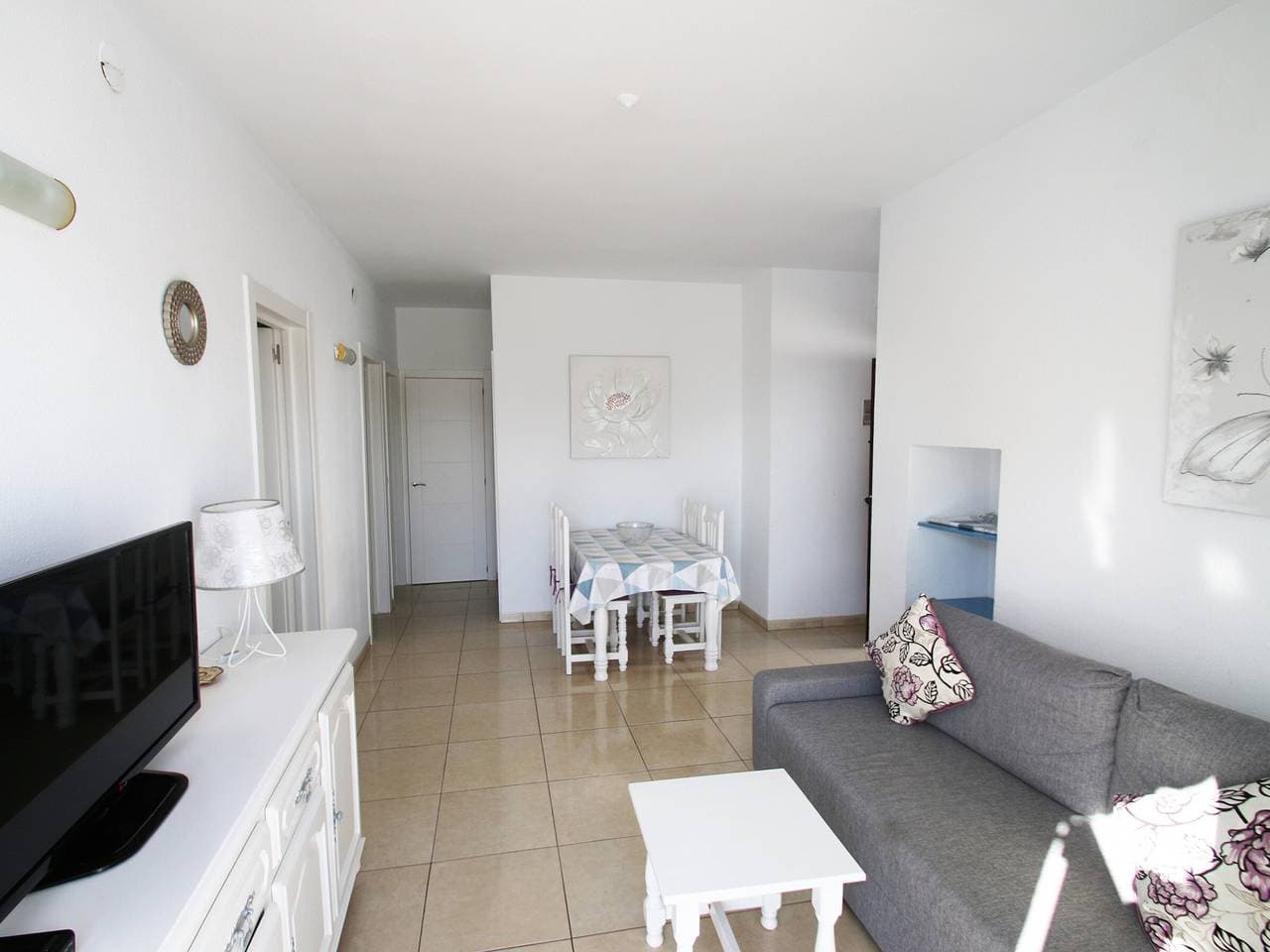 Foto 3 von 30: Geräumige Wohnung, Klimaanlage, Meerblick - 4 bis 6 Pers.