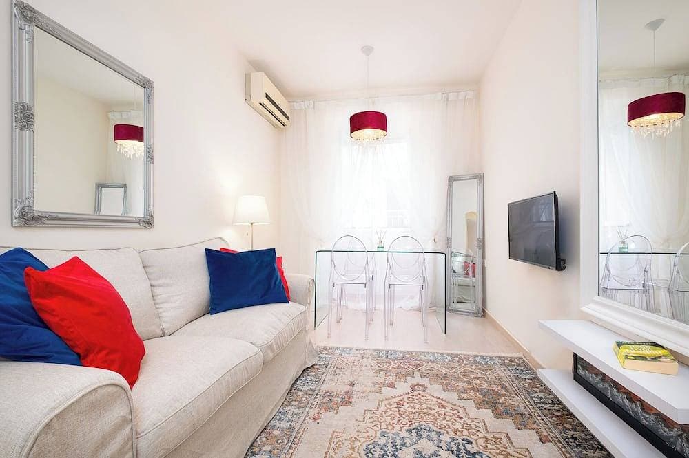 Foto 10 von 23: Guilford Elegance | Corfu Old  town Apartment | fast WiFi