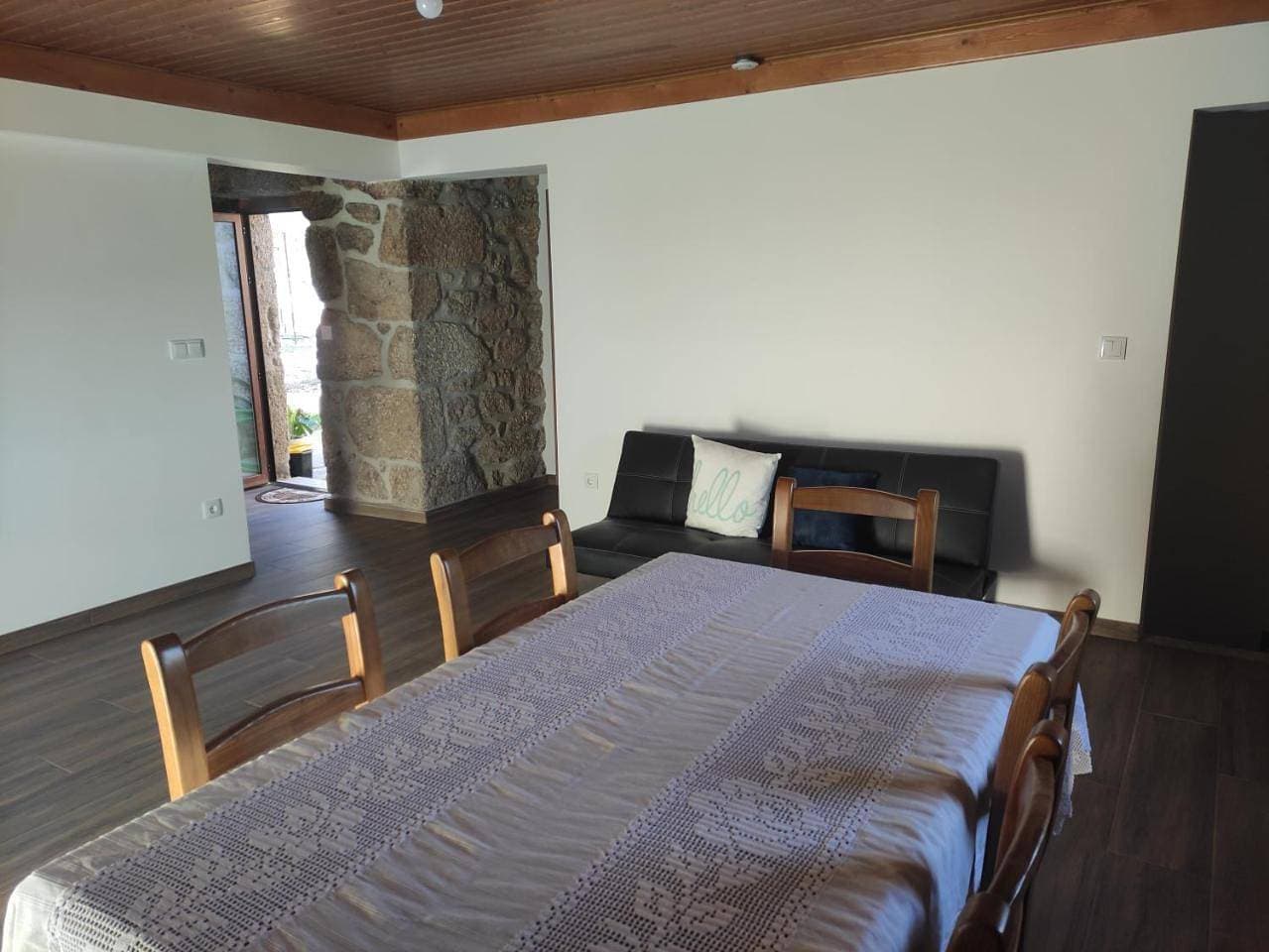 Foto 10 von 22: Three-Bedroom House