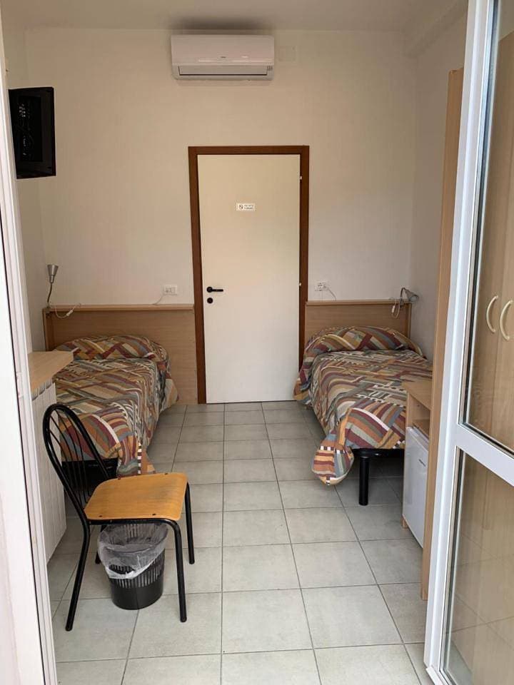 Foto 7 von 9: Twin Room with Terrace