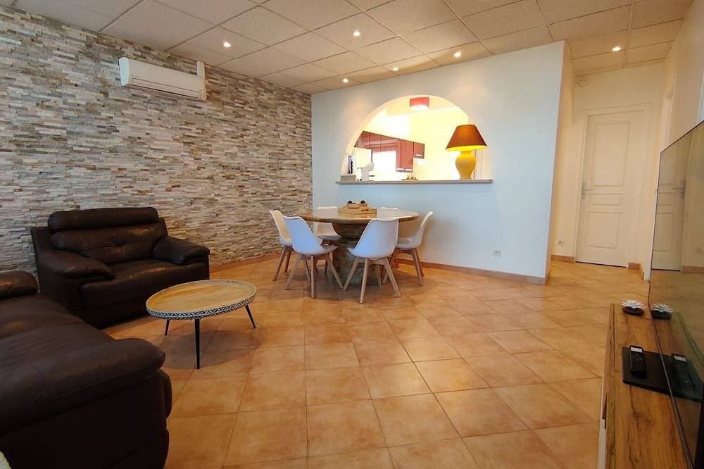 Exceptional Location, 50 M From The Beach, 3-Room Apartment 1
