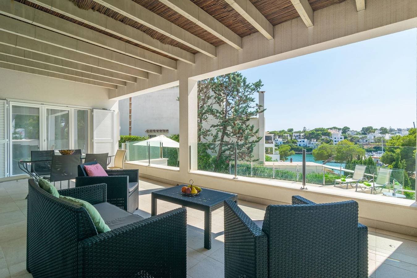 Foto 7 von 43: Cala Llonga - Spectacular villa with private pool and beautiful views to the marina. Free WiFi