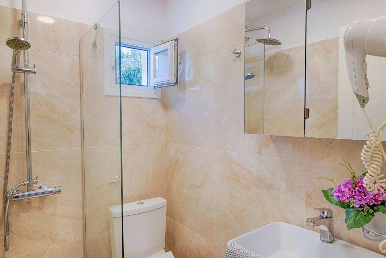 Foto 4 von 31: Ferienwohnung für 2 Personen mit Garten