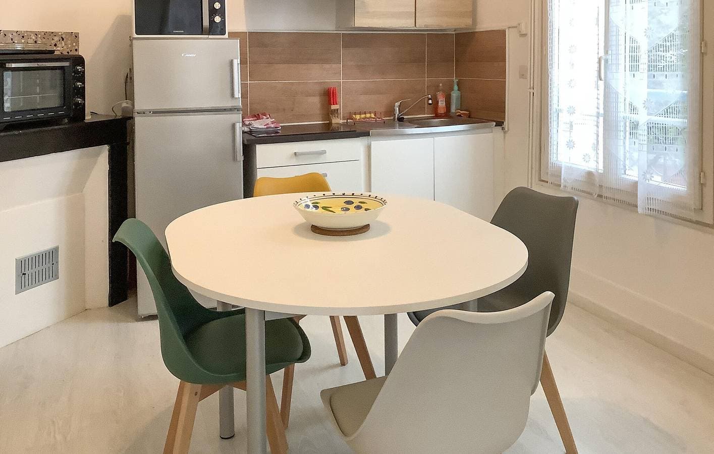 Foto 11 von 24: Apartment mit Meerblick, WiFi und Parkplatz, 1,5 km zum Strand