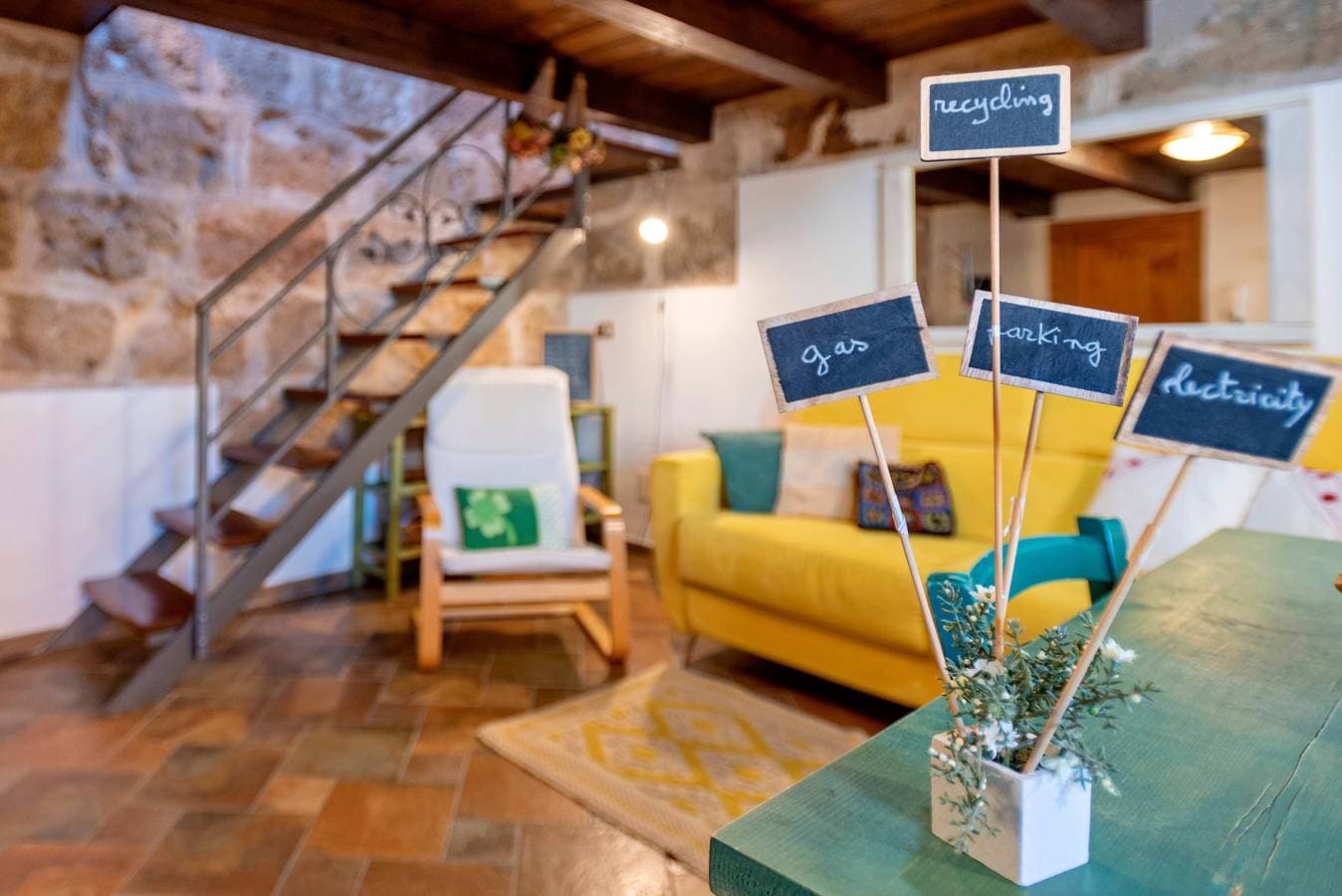 Foto 4 von 31: Topaz in Old Town!  Romantic  near the sea! Alghero smart country style! Wi-Fi