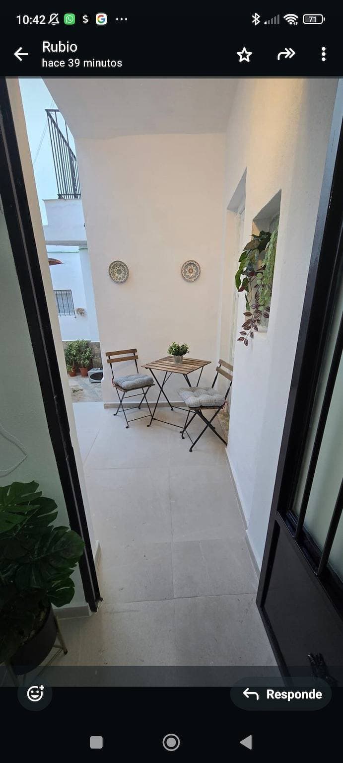 Foto 2 von 11: Studio mit gemeinschaftlicher Terrasse und Klimaanlage