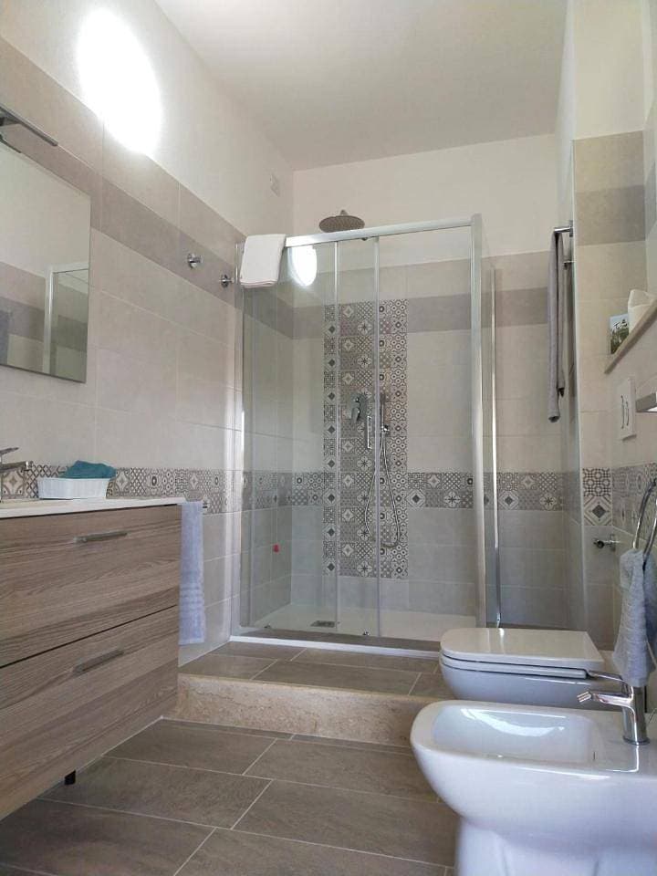 Foto 6 von 11: Double Room with Private External Bathroom
