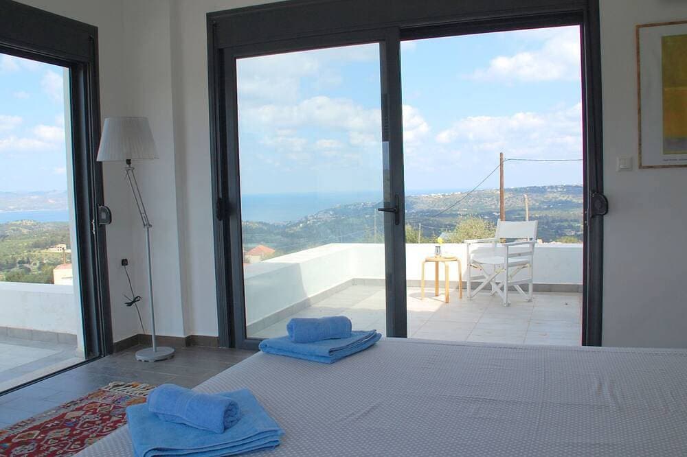 Foto 9 von 30: Villa mit Pool für bis zu 8 Personen. Meerblick.