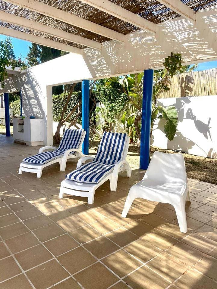 Foto 12 von 42: Villa - Beach Front