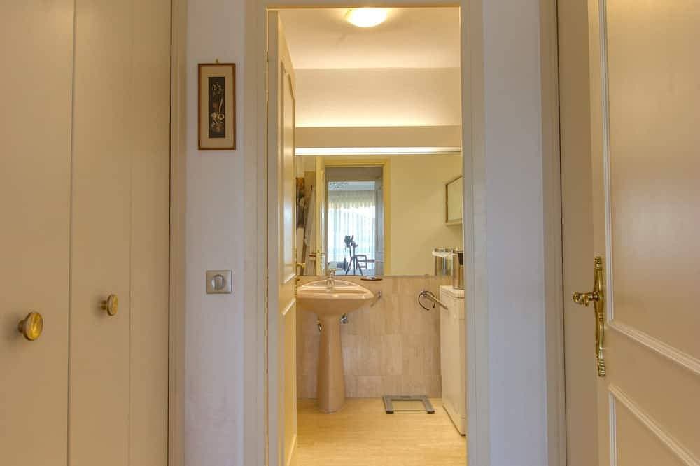 Foto 3 von 15: Antibes 4 people - Swimming pool and Tennis - Garage