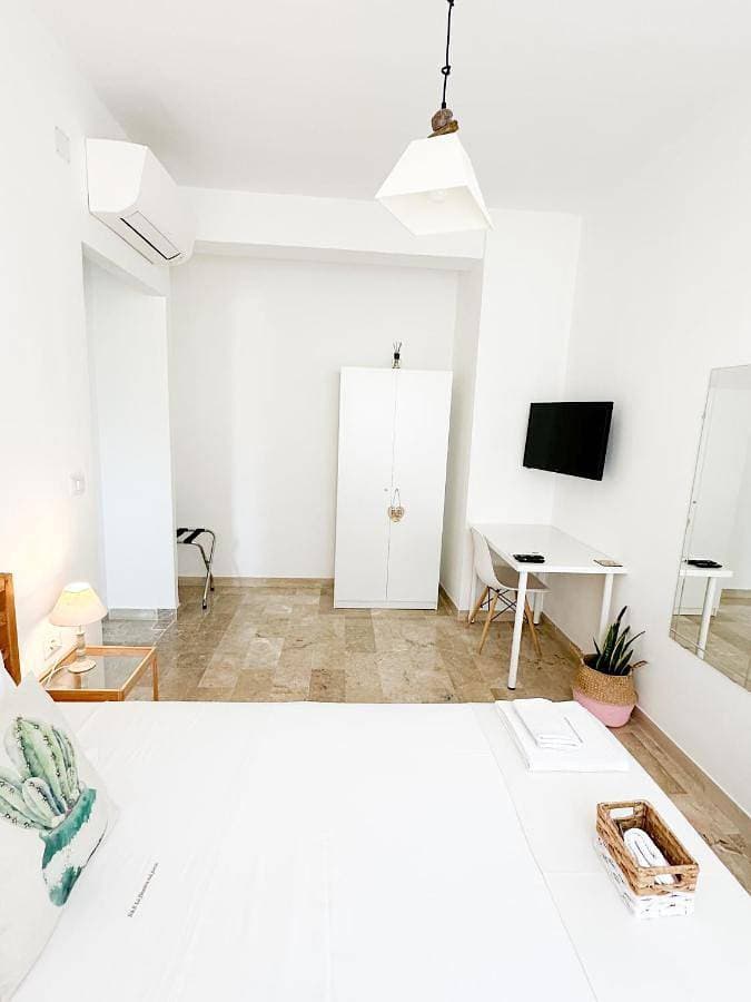 Foto 2 von 21: Double Room with Private Bathroom