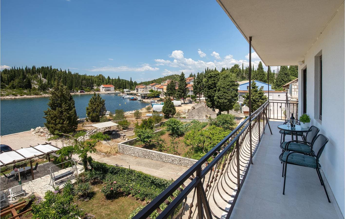 Foto 9 von 46: Gemütliche 70 m² große Wohnung mit Terrasse, WLAN und 300 m entferntem Strandzugang
