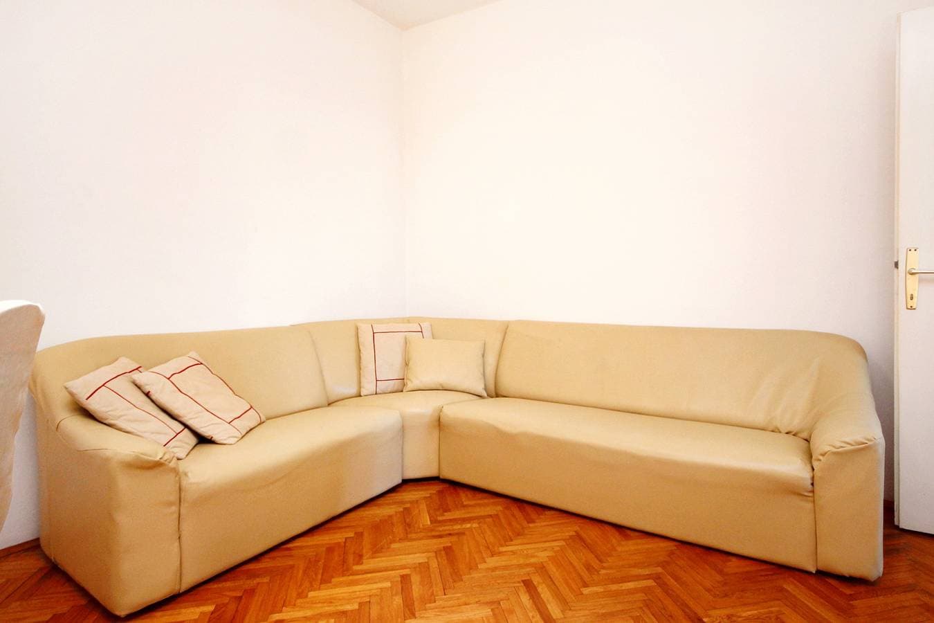 Foto 11 von 34: 3-Zimmer-Ferienwohnung mit Terrasse Korcula A-180-a