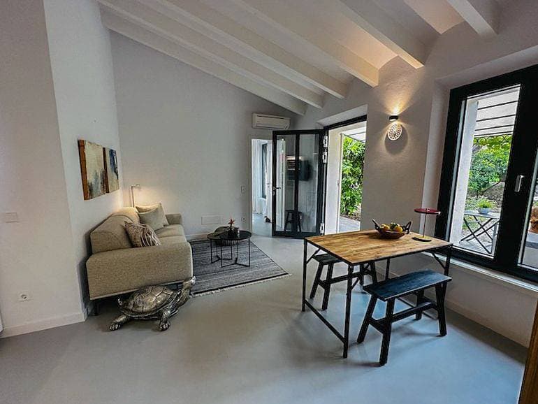 Foto 3 von 15: Villa für 2 Personen mit Garten