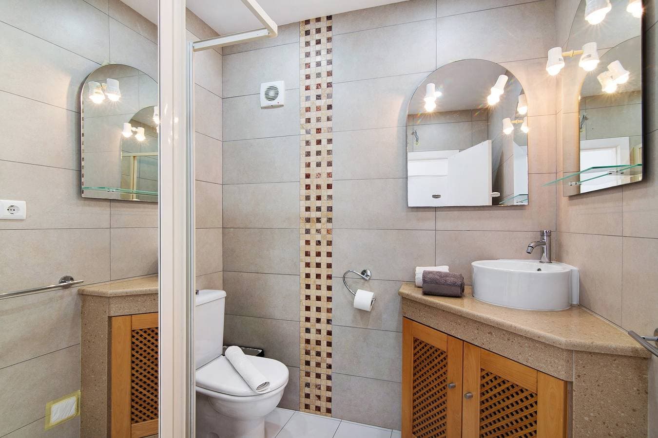 Foto 13 von 26: Ferienwohnung 'Moderno E Renovado T2' mit Meerblick, Balkon und WLAN