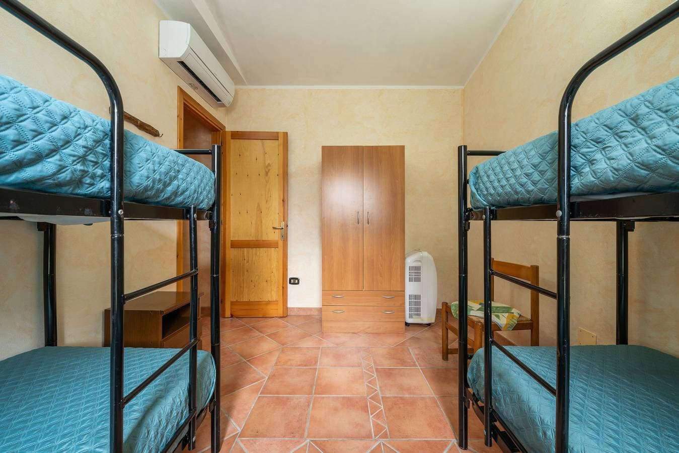 Foto 9 von 25: Ferienhaus 'Brezza Di Mare' mit Meerblick, privater Terrasse und Klimaanlage