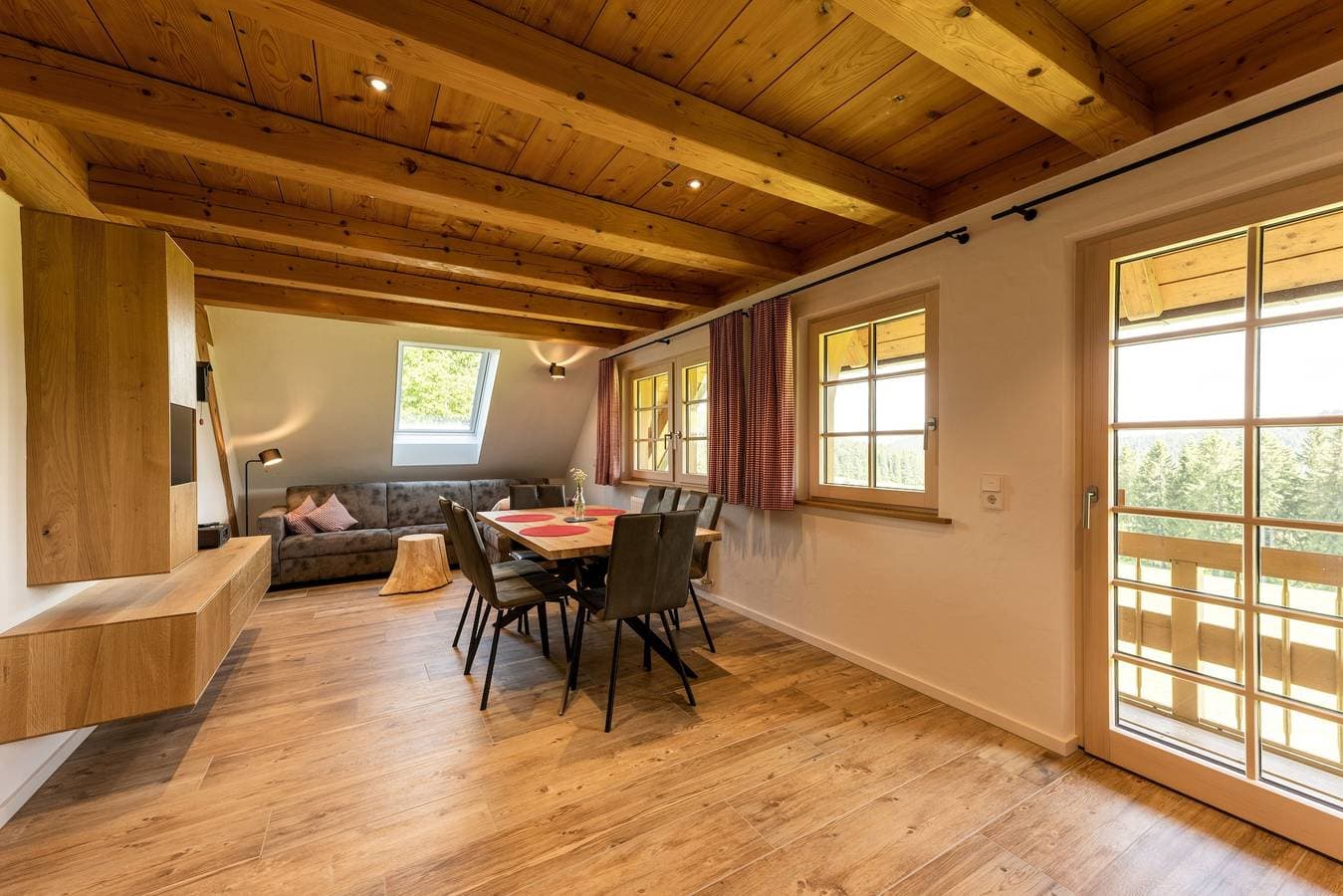 Foto 11 von 23: Ferienwohnung 'Tannenstube' mit Bergblick, Balkon und Wi-Fi