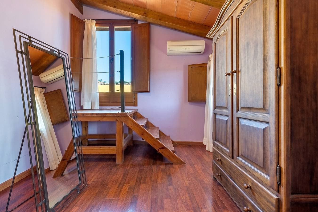 Foto 11 von 39: Ferienhaus 'Mas De Sisco' mit Bergblick, WLAN und Klimaanlage